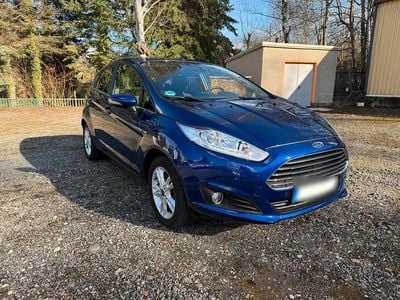 Second-hand Ford Fiesta Titanium 101 CP (74 kW) 2017 Albastru Hatchback