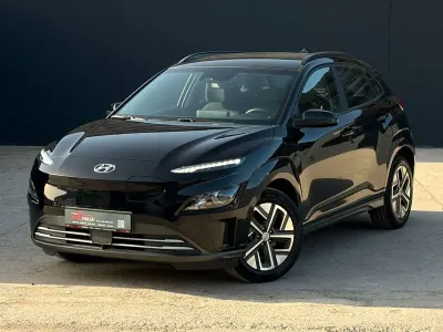 Gebraucht Hyundai Kona Select 100 kW (136 PS) 2022 Schwarz SUV