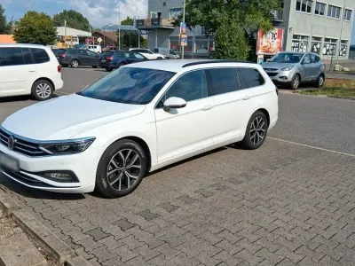 Gebraucht VW Passat 200 PS (147 kW) 2022 Weiß Kombi