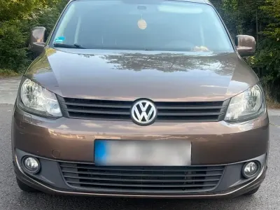 Gebraucht VW Caddy 102 PS (75 kW) 2013 Braun Van / Kleinbus