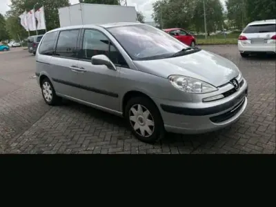 Gebraucht Peugeot 807 140 PS (102 kW) 2007 Silber Van / Kleinbus