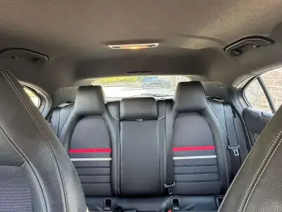 Gebraucht Mercedes A180 122 PS (89 kW) 2014 Grau Kleinwagen