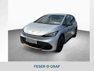 Gebraucht Cupra Born 169 kW (231 PS) 2023 Geysirsilber Kleinwagen