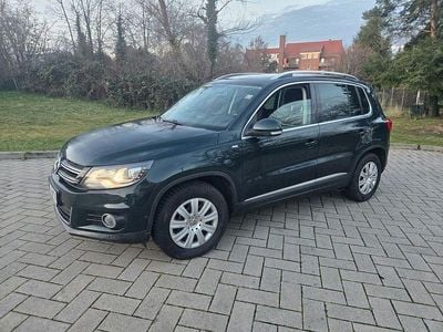 Grün Gebraucht 2014 VW Tiguan Sportline SUV | 11.300 € (Fairer Preis)