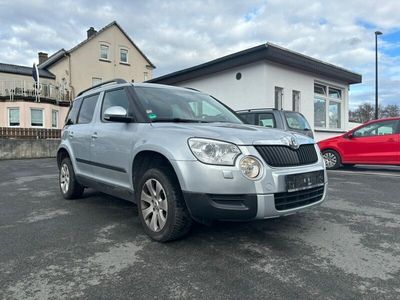 gebraucht Skoda Yeti Family //Tempomat/TÜV/SHZ/AHK