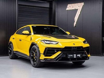 Giallo auge Gebraucht 2025 Lamborghini Urus SUV | 322.490 € (Teuer)