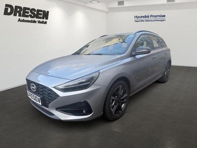 Gebraucht Hyundai i30 Advantage 140 PS (102 kW) 2025 Shimmering silver / met Kombi