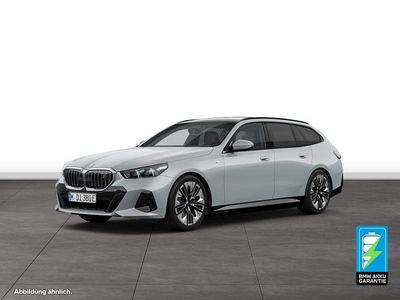 Gebraucht BMW i5 M Sport 250 kW (340 PS) 2025 Grau Kombi