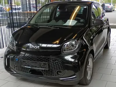 Usata Smart ForFour Electric Drive 60 kW (82 CV) 2021 Nero Utilitaria