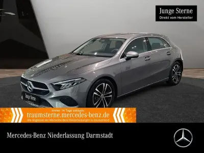 Gebraucht Mercedes A180 Progressive 116 PS (85 kW) 2025 Grau Limousine