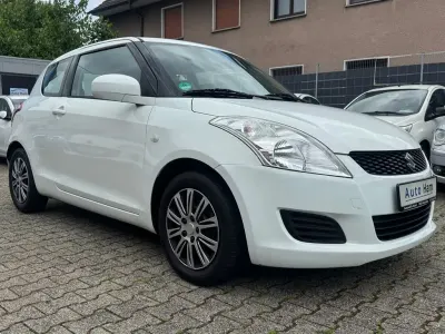 Gebraucht Suzuki Swift Club 94 PS (69 kW) 2011 Weiß Kleinwagen