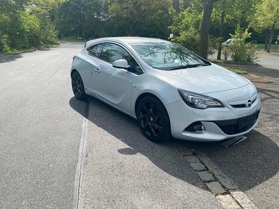 Opel Astra GTC