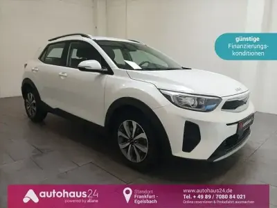 Usata Kia Stonic Vision 101 CV (74 kW) 2022 Bianco SUV