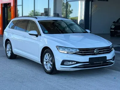 Gebraucht VW Passat Business 150 PS (110 kW) 2022 Pure white Kombi