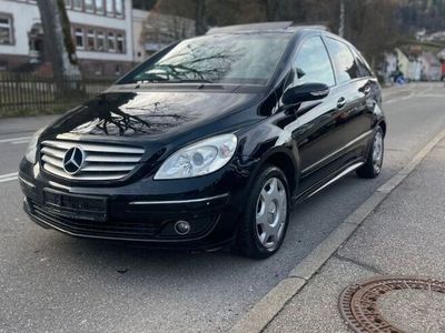 gebraucht Mercedes B200 - Tüv neu Ölwechsel neu Navi Bremsen neu