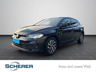 Deep black perleffekt (metallic) Gebraucht 2025 VW Polo Limousine | 18.900 € (Guter Preis)