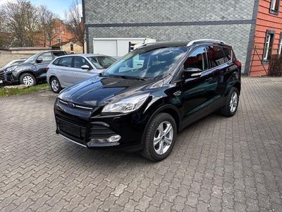 Shadow black metallic Gebraucht 2016 Ford Kuga SUV | 13.445 € (Etwas zu teuer)