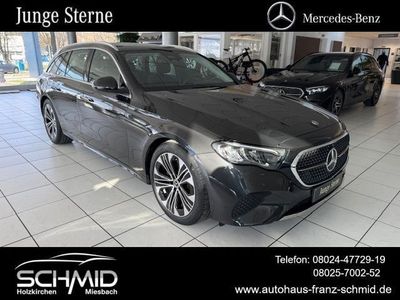 Grau Gebraucht 2023 Mercedes E220 Avantgarde Limousine | 49.650 € (Fairer Preis)