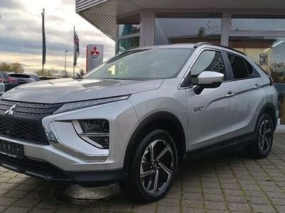 Silber Gebraucht 2023 Mitsubishi Eclipse Cross Basis SUV | 25.900 € (Guter Preis)