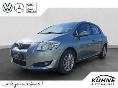 Gebraucht Toyota Auris Life 132 PS (97 kW) 2010 Silber Kleinwagen