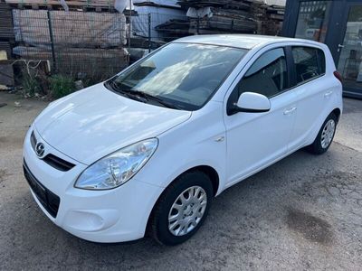 gebraucht Hyundai i20 1.2 Comfort *TÜV 08/2025*