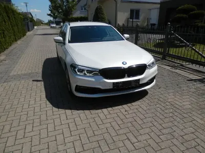 Gebraucht BMW 520 Sport Line 190 PS (139 kW) 2019 Weiß Limousine