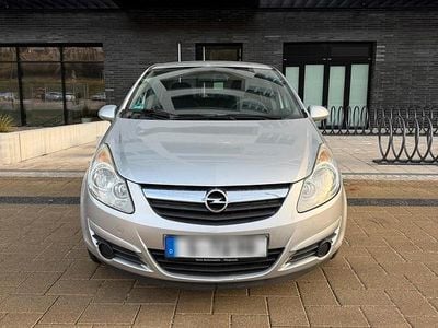 Silber Gebraucht 2009 Opel Corsa Limousine | 1.900 € (Guter Preis)