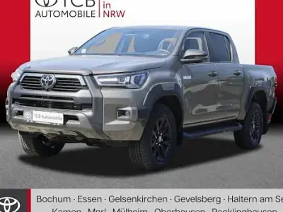 Neu Toyota Urban Cruiser 127 kW (174 PS) 2026 Grün SUV