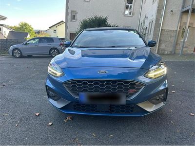 Usata Ford Focus ST 190 CV (139 kW) 2019 Blu Berlina
