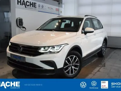 Gebraucht VW Tiguan Life 150 PS (110 kW) 2021 Weiß SUV