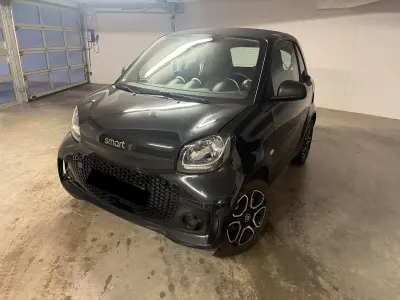 Używany Smart ForTwo Coupé 60 kW (82 KM) 2020 Czarny Coupe