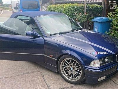 Blau Gebraucht 1995 BMW 320 Cabriolet Performance Cabrio | 7.750 €