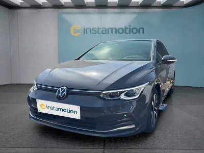 Używany VW Golf VIII 150 KM (110 kW) 2023 Szary Hatchback
