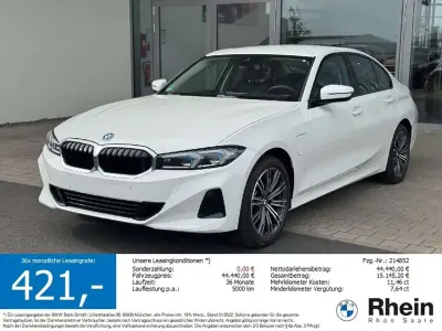 Gebraucht BMW 330e Sport Line 292 PS (214 kW) 2025 Weiß Limousine