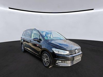 Deep black perleffekt Gebraucht 2020 VW Touran Highline Van / Kleinbus | 21.600 € (Superpreis)