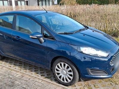 Gebraucht Ford Fiesta SYNC Edition 75 PS (55 kW) 2015 Blau Kleinwagen