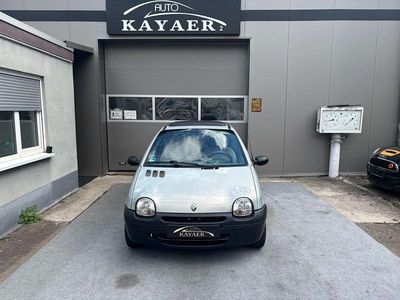 Grau Gebraucht 2003 Renault Twingo Authentique Kleinwagen | 2.500 € (Teuer)