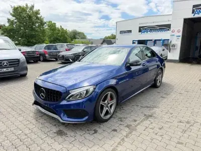 Gebraucht Mercedes C180 AMG line 156 PS (114 kW) 2018 Brillantblau Limousine