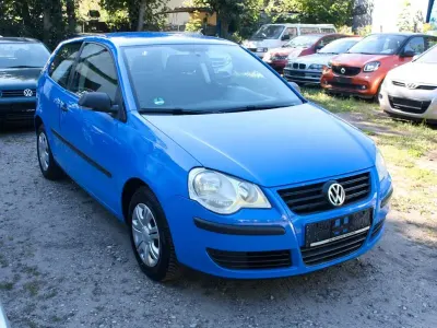 Gebraucht VW Polo Trendline 60 PS (44 kW) 2009 Summer blue Kleinwagen