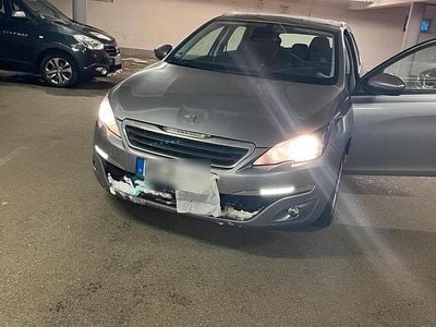 Grau Gebraucht 2014 Peugeot 308 Kombi | 5.300 € (Fairer Preis)