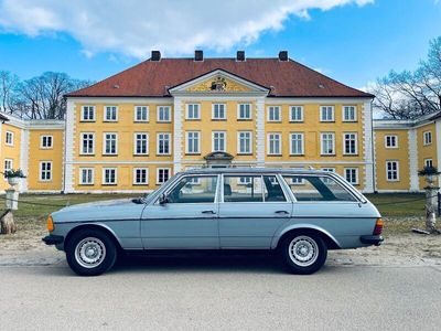 Mercedes 230