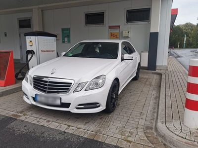 gebraucht Mercedes E220 BlueTEC BE Edition AVANTG. Autom. Edit...