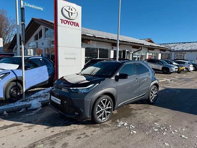 Neu Toyota Aygo X Sport 116 PS (85 kW) 2026 Grau SUV