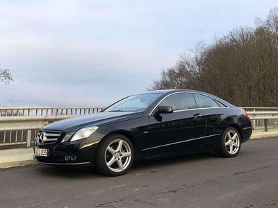 Mercedes E200