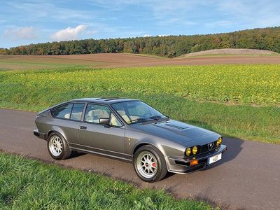 Grau Gebraucht 1982 Alfa Romeo Alfetta Coupé | 29.998 €