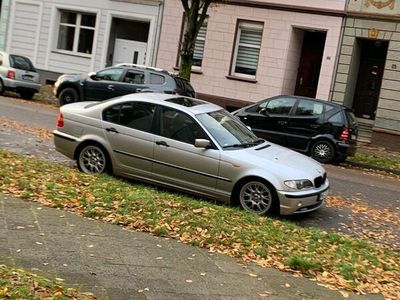 gebraucht BMW 318 3er i M Paket Tüv 1,5J Klima Schiebedach AHK abn. Parktr.