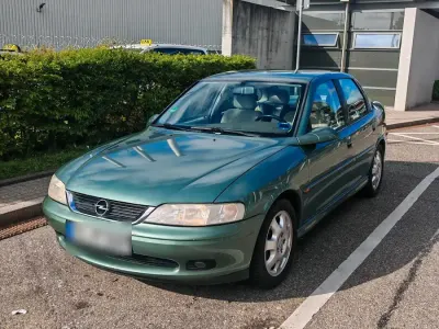 Brugt Opel Vectra Elegance 136 HK (100 kW) 1999 Grøn Sedan