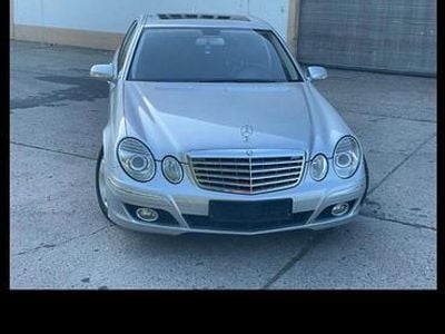 Mercedes E220
