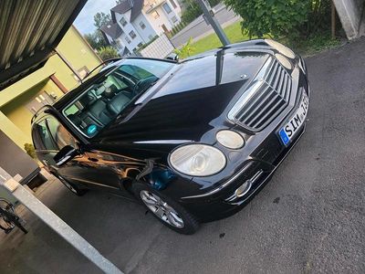 Mercedes E320