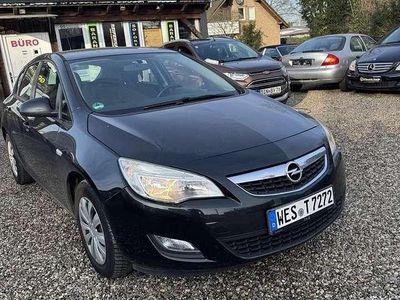 Astra Gebraucht 2012 Opel Astra Selection Limousine | 5.990 € (Teuer)